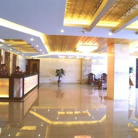 Chuxiong Mansion Yi Ren Hotel- 昆明 エクステリア 写真